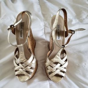 Steve Madden scrappy wedges